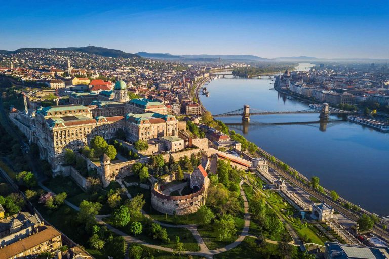 https://drhatsagi.just.co.hu/wp-content/uploads/2020/02/budapest-3-768x512.jpg